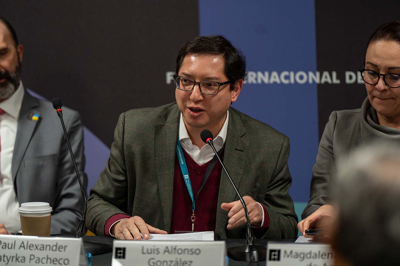 Charla entre rectores-15.jpg